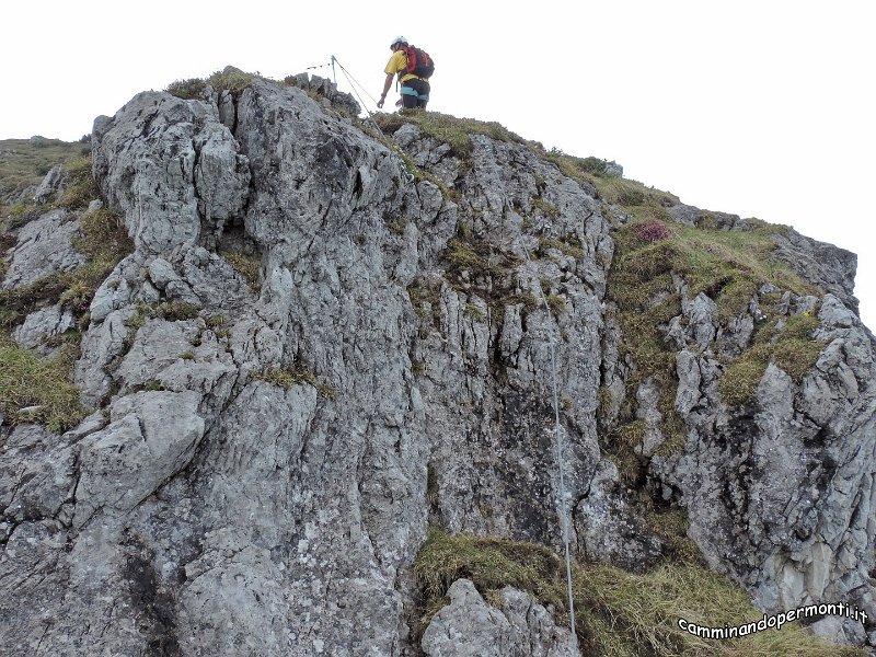 58 Ferrata MAURIZIO Anticima est Monte Alben.JPG -           